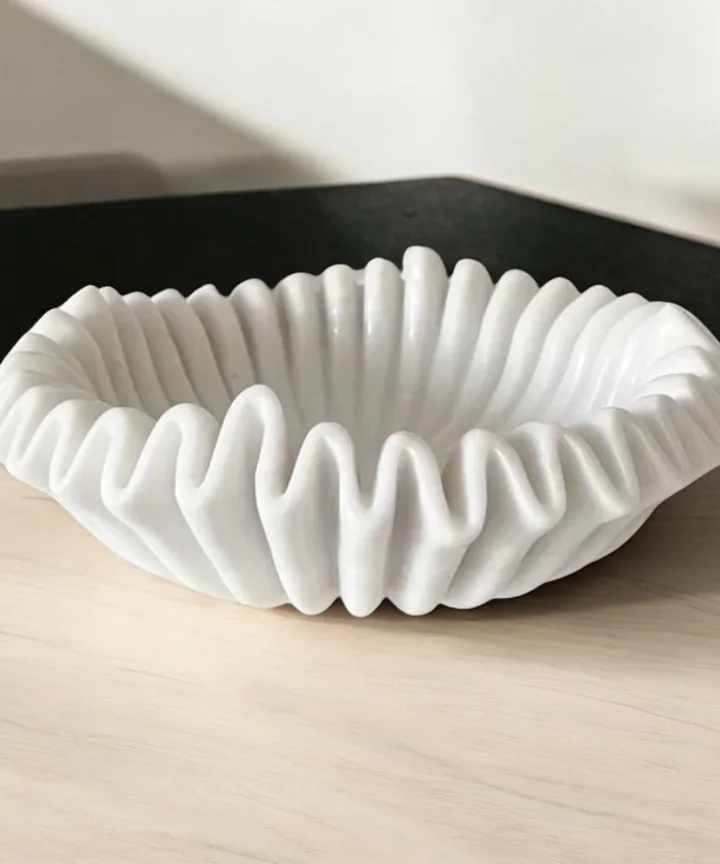 White Marble Fluted Urli